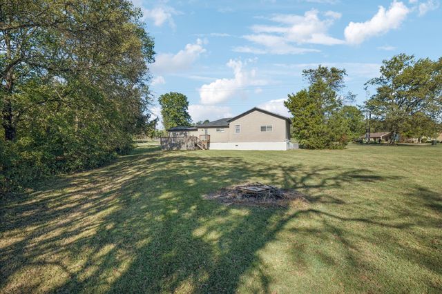 1000 Pruitt Ln, Gallatin, TN 37066