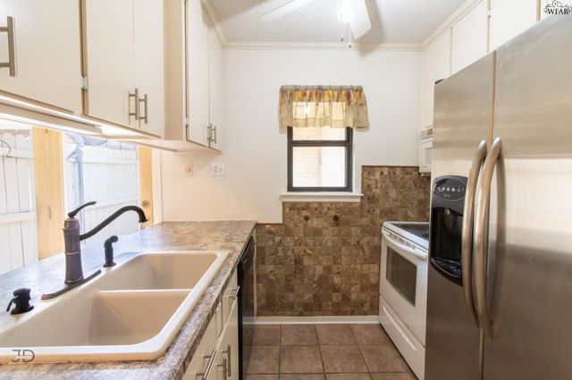 4506 SPANISH TRACE, Wichita Falls, TX 76310