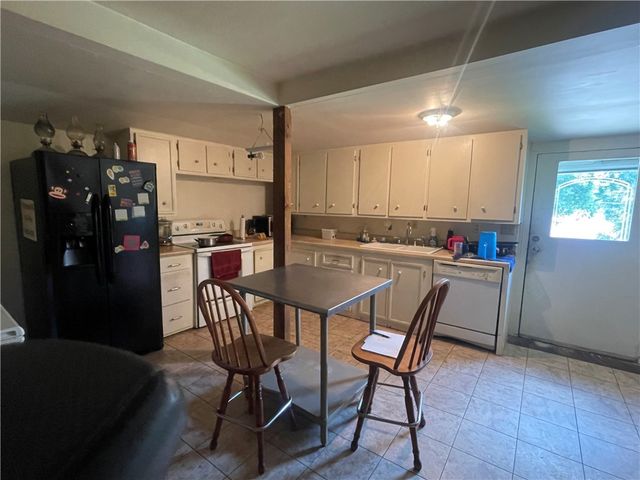 906 TAYLOR Street, Clarksville, AR 72830