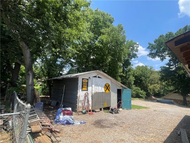 906 TAYLOR Street, Clarksville, AR 72830