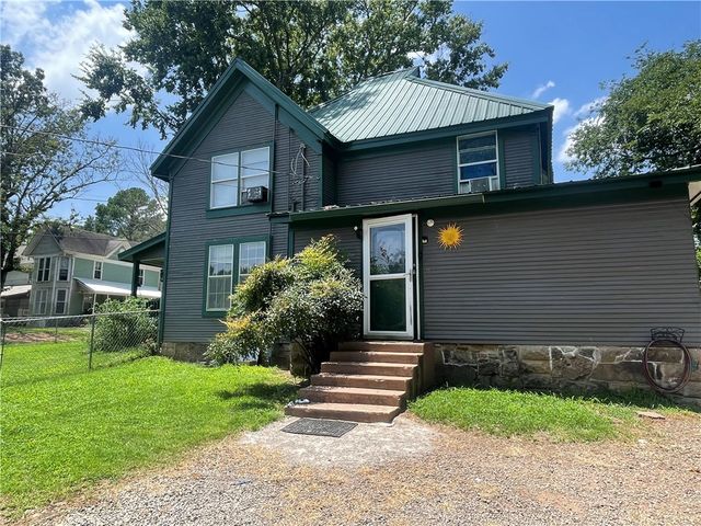 906 TAYLOR Street, Clarksville, AR 72830