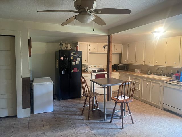 906 TAYLOR Street, Clarksville, AR 72830