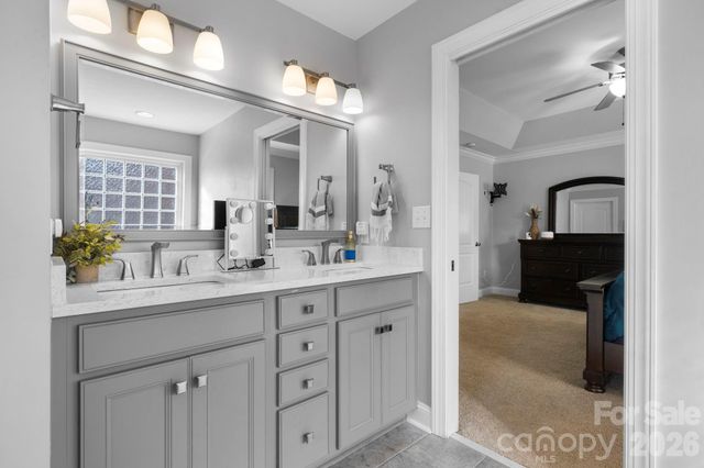 1158 Waterford Drive, Hickory, NC 28602