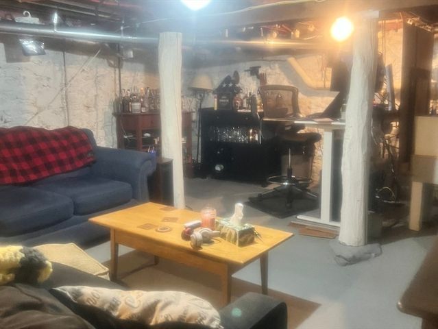 131 Pleasant Valley St, Methuen, MA 01844