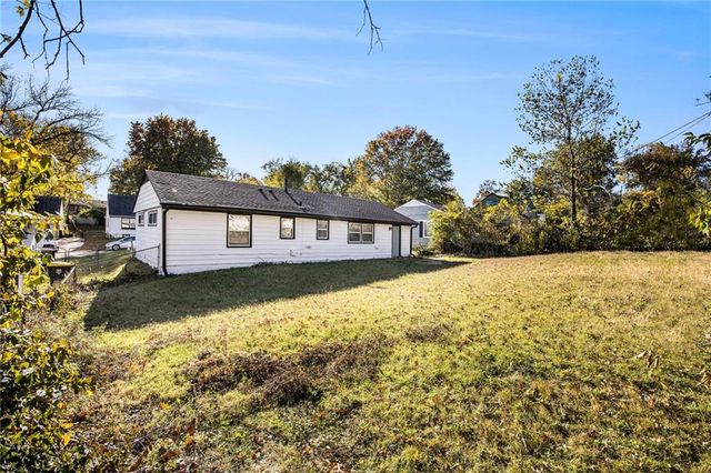 4714 E 44th Street, Kansas City, MO 64130