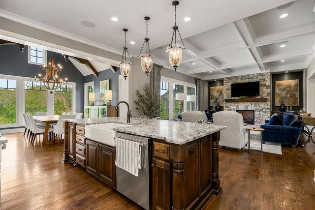 15905 Cody Street, Overland Park, KS 66221