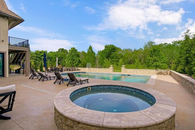 15905 Cody Street, Overland Park, KS 66221