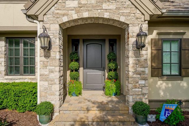 15905 Cody Street, Overland Park, KS 66221