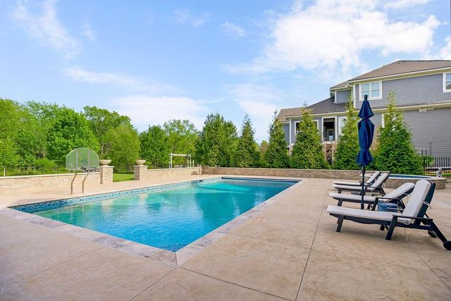 15905 Cody Street, Overland Park, KS 66221