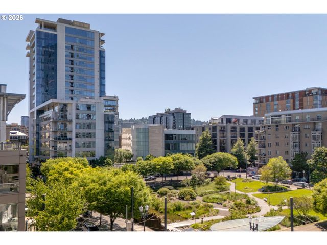 1001 Nw LOVEJOY St 301, Portland, OR 97209