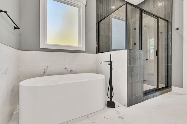 1000 Hogans Branch Rd, Hendersonville, TN 37075