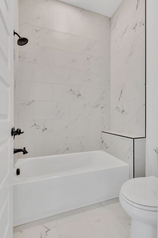 1000 Hogans Branch Rd, Hendersonville, TN 37075