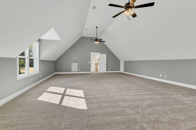 1000 Hogans Branch Rd, Hendersonville, TN 37075