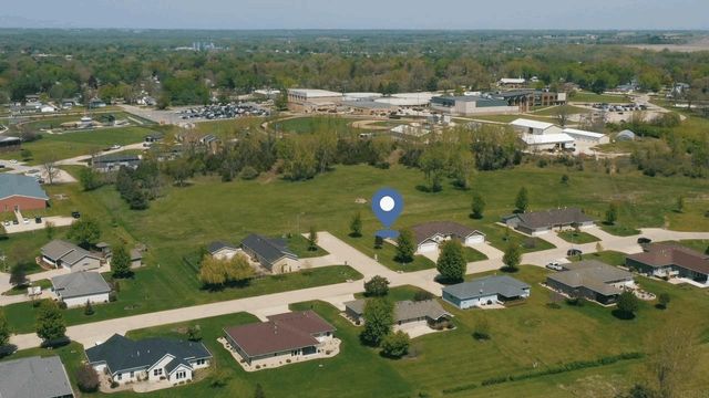 301 Meadow Lane, Charles City, IA 50616