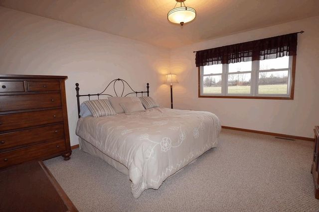 301 Meadow Lane, Charles City, IA 50616