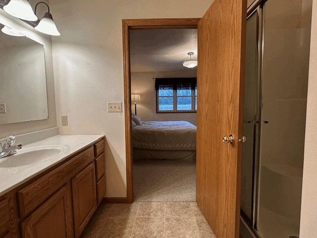 301 Meadow Lane, Charles City, IA 50616