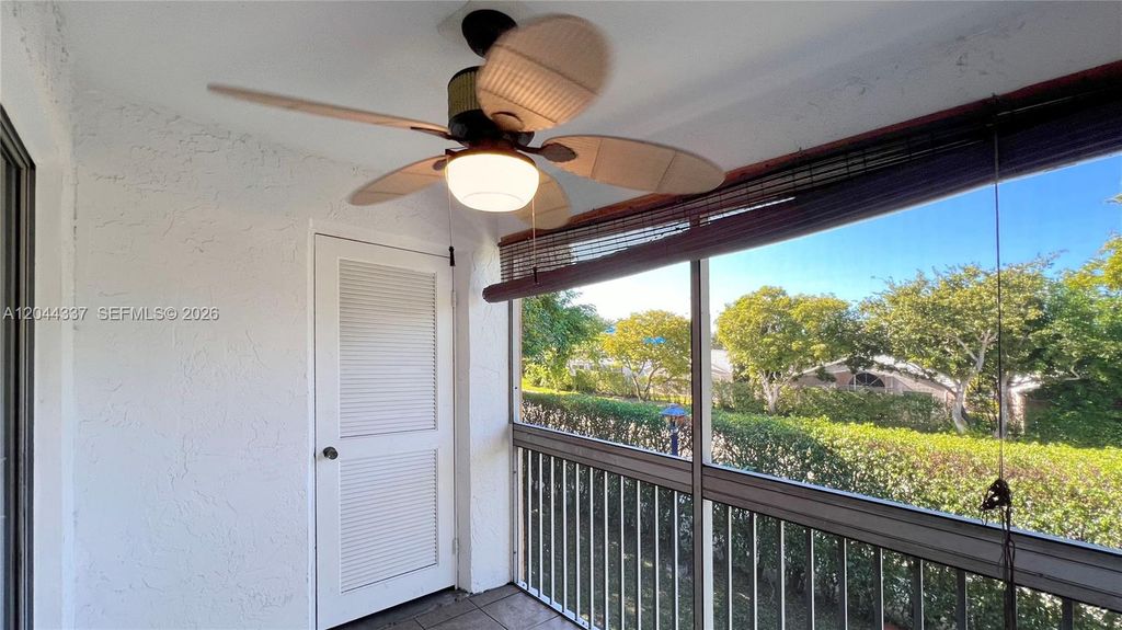 Image 22 of property listing at 757 NW 92nd Ave 757, Plantation, FL 33324