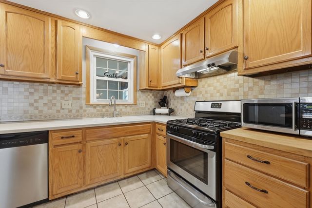 28 Trinity Drive, Milford, MA 01757