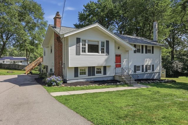 28 Trinity Drive, Milford, MA 01757
