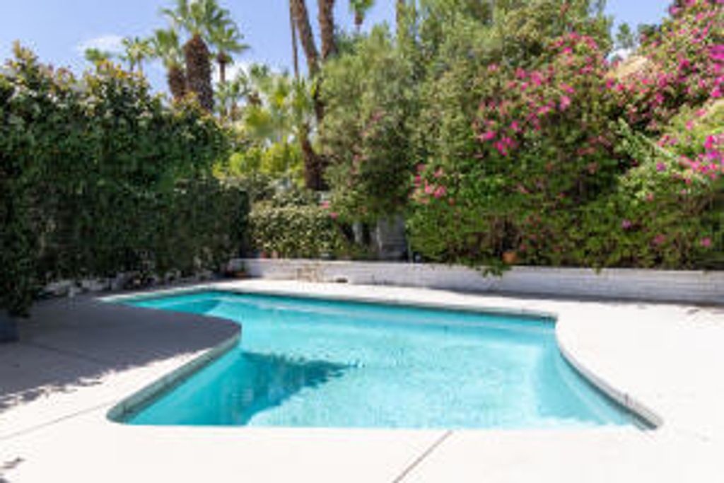 45395 San Luis Rey Avenue 5, Palm Desert, CA 92260