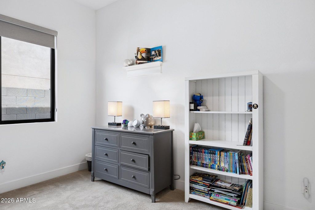 Image 24 of property listing at 9708 S 7TH Place, Phoenix, AZ 85042