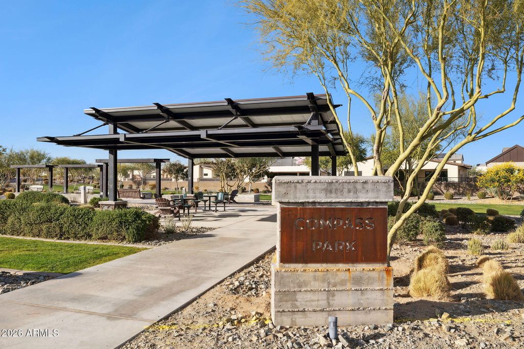 Image 35 of property listing at 9708 S 7TH Place, Phoenix, AZ 85042