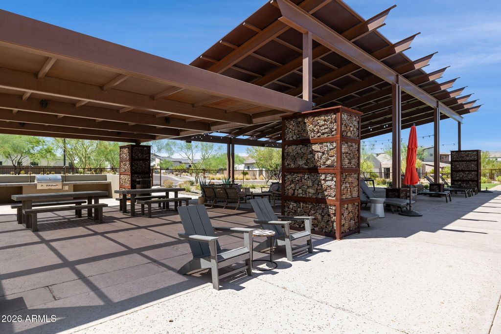 Image 46 of property listing at 9708 S 7TH Place, Phoenix, AZ 85042