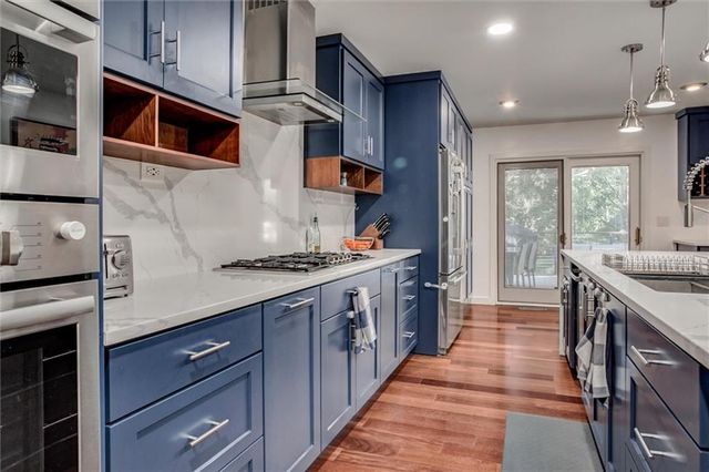 12204 Catalina Street, Leawood, KS 66209