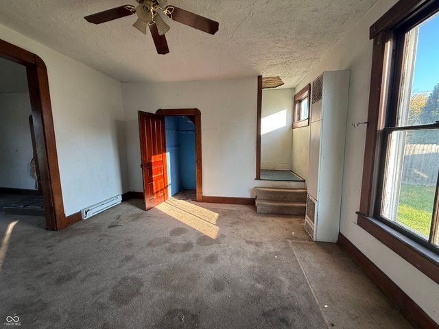 303 E South H Street, Gas City, IN 46933