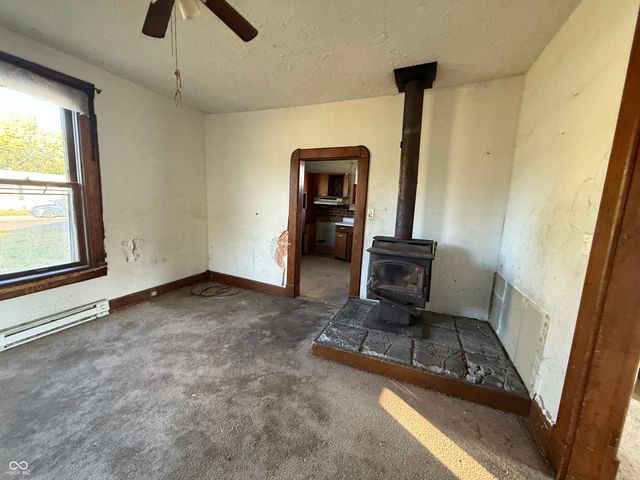 303 E South H Street, Gas City, IN 46933