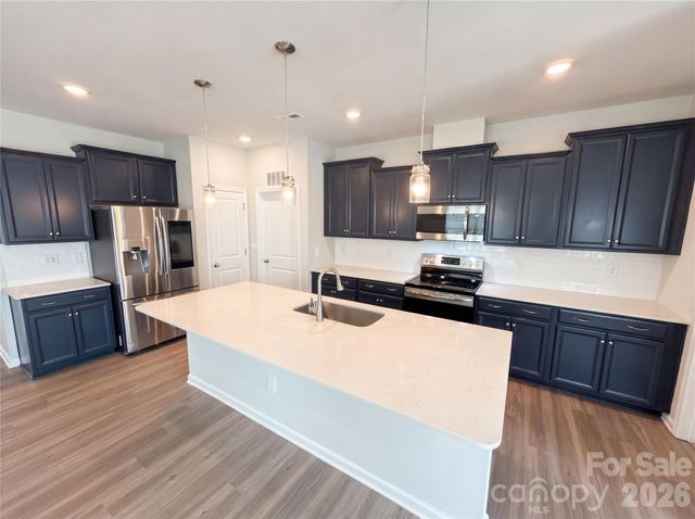 7725 Sea Turtle Way, Lancaster, SC 29720
