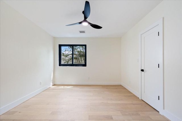 2135 Quenby Street, Houston, TX 77005