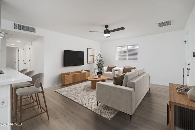 4653 E ALMERIA Road, Phoenix, AZ 85008