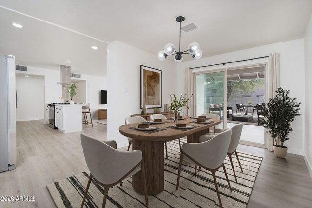 4653 E ALMERIA Road, Phoenix, AZ 85008