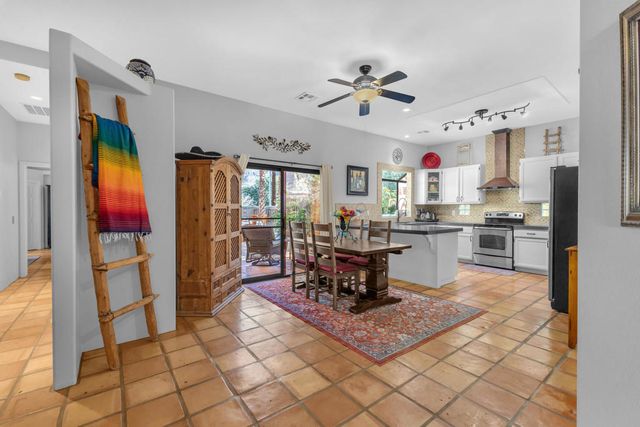 54700 Avenida Alvarado, La Quinta, CA 92253