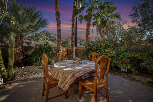 54700 Avenida Alvarado, La Quinta, CA 92253