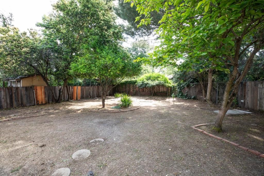 Image 16 of property listing at 2027 Carol Avenue, Mountain View, CA 94040