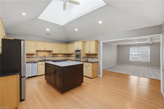 2256 Wild Oak CRES, Virginia Beach, VA 23456