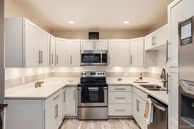 3144 S Wheeling Way 401, Aurora, CO 80014