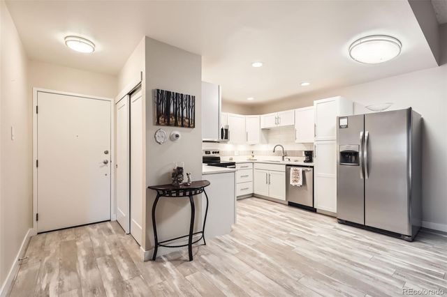 3144 S Wheeling Way 401, Aurora, CO 80014