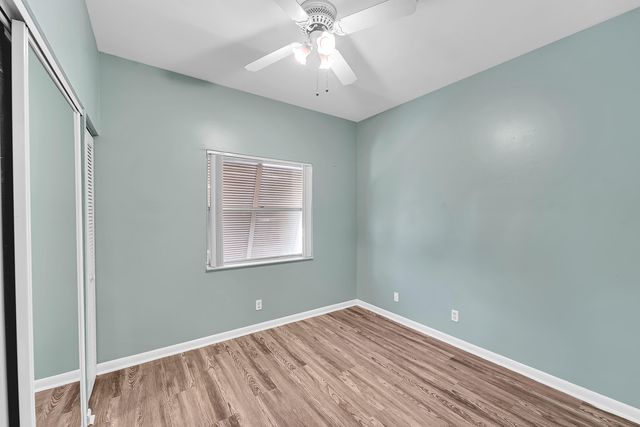 100 E Hemingway Circle, Margate, FL 33063