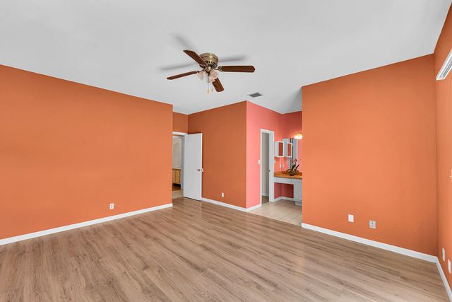 100 E Hemingway Circle, Margate, FL 33063