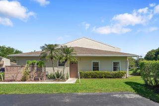 100 E Hemingway Circle, Margate, FL 33063