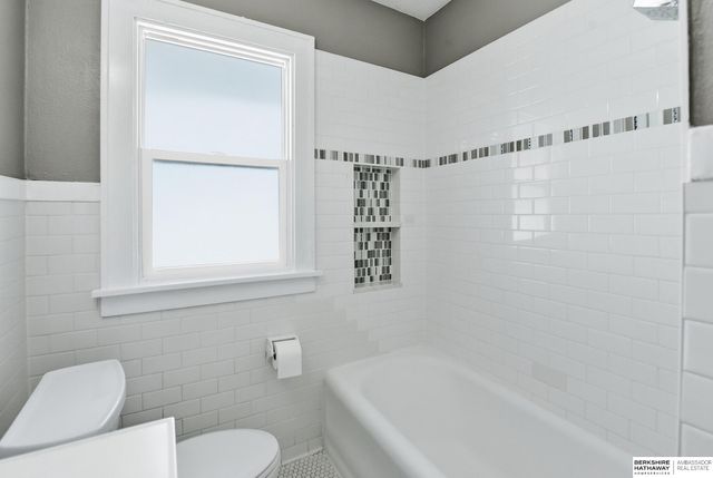 1608 S 55th Street, Omaha, NE 68106