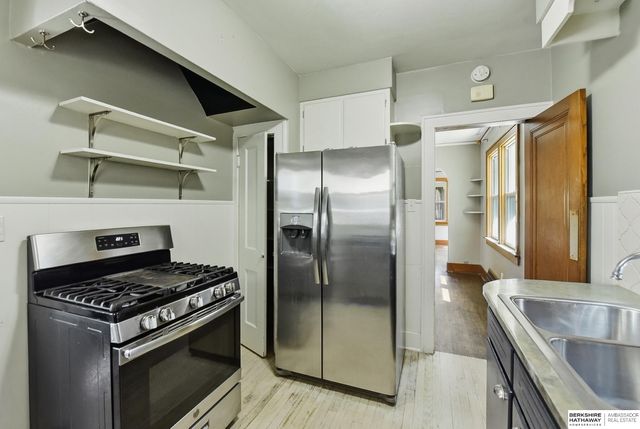 1608 S 55th Street, Omaha, NE 68106