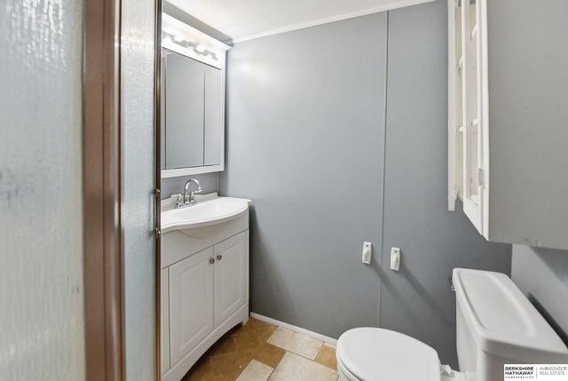 1608 S 55th Street, Omaha, NE 68106