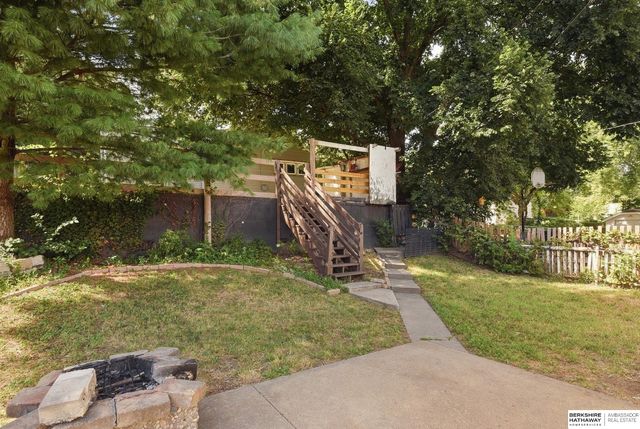 1608 S 55th Street, Omaha, NE 68106