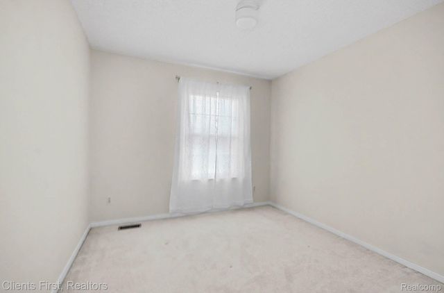 41450 Cornell Drive, Novi, MI 48377