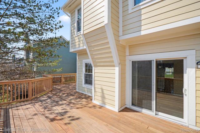 41450 Cornell Drive, Novi, MI 48377