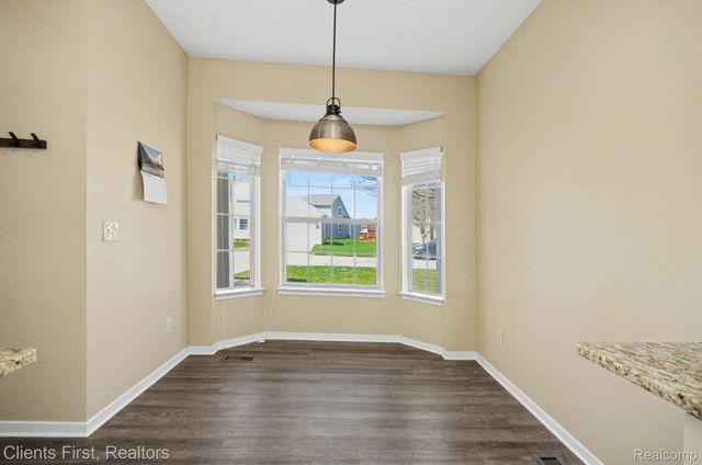 41450 Cornell Drive, Novi, MI 48377